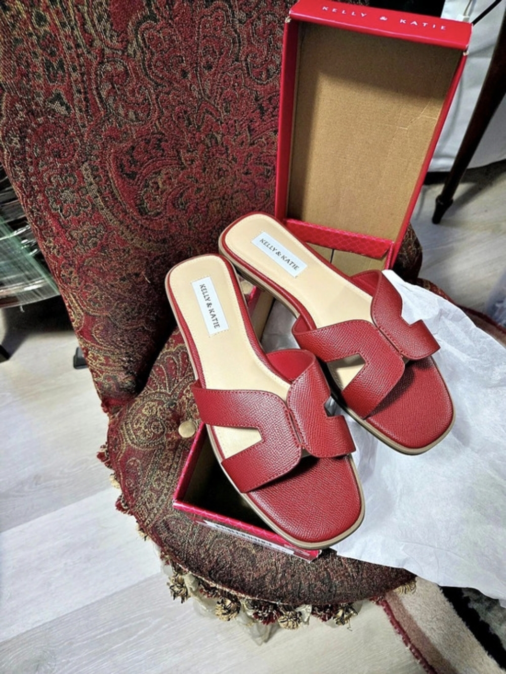 KELLY & KATIE Hilda Slide Sandal Red Slide Sandals US 9